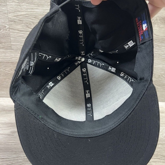 Miami Marlins Spell Out MLB New Era Baseball Cap Hat 9FIFTY Fitted Hat Black M-L - Picture 8 of 11